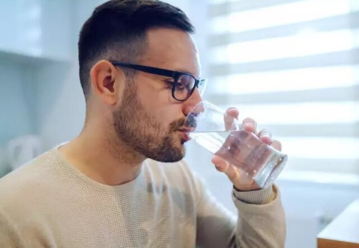 کم آبی بدن چه مشکلی ایجاد میکند؟