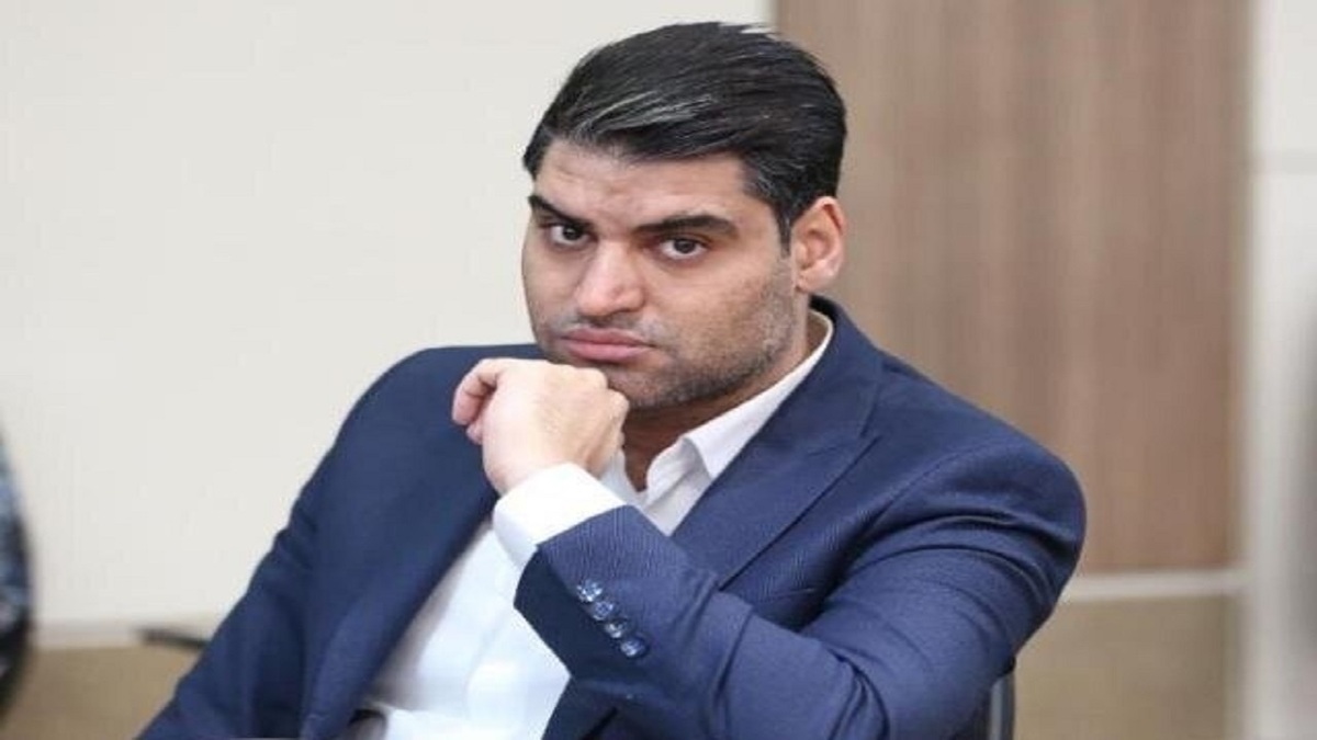 حدادی: بانک شهر می‌خواهد از مدیریت پرسپولیس کناره‌گیری کند/ درویش نقل و انتقالات را ادامه می‌دهد