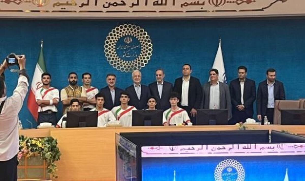 تاکید وزیر کشور به نقش ورزش در شادابی جامعه