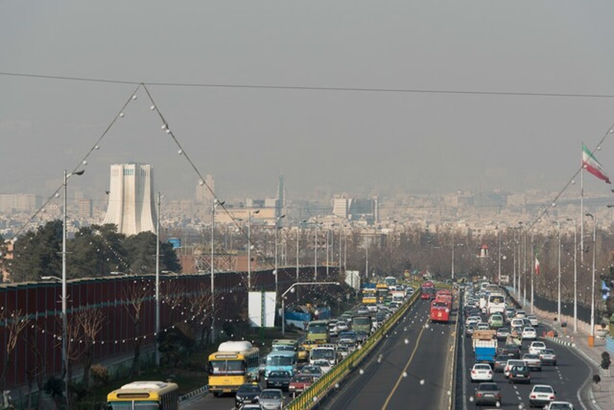 وزش باد و گردوخاک در تهران
