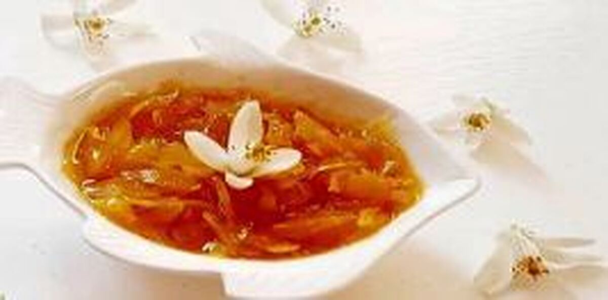 مارمالاد بهار نارنج عطر بی نظیرش هوش از سرتان می‌برد / دستور تهیه به سبک مادربزرگ‌ها