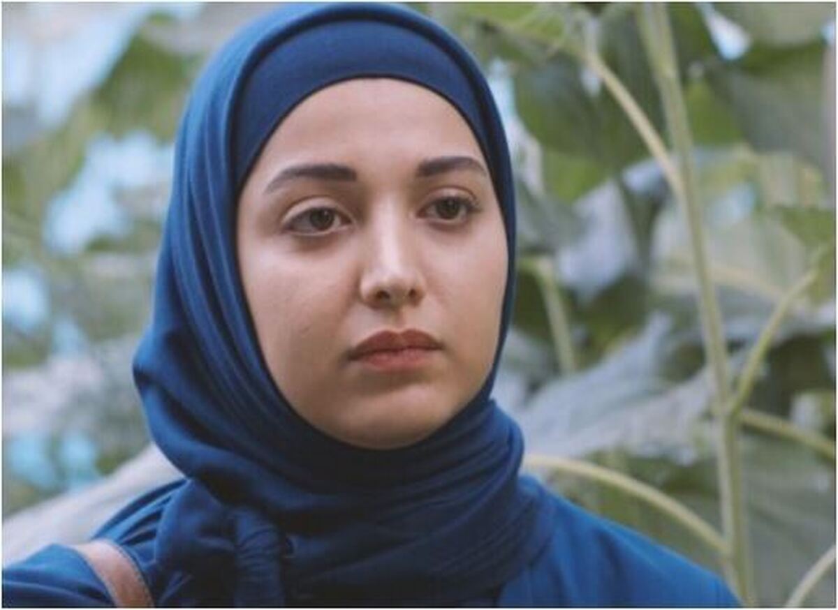استایل عجیب و نامعلوم روشنک گرامی در پرتره جدیدش سوژه شد/چی تنشه؟