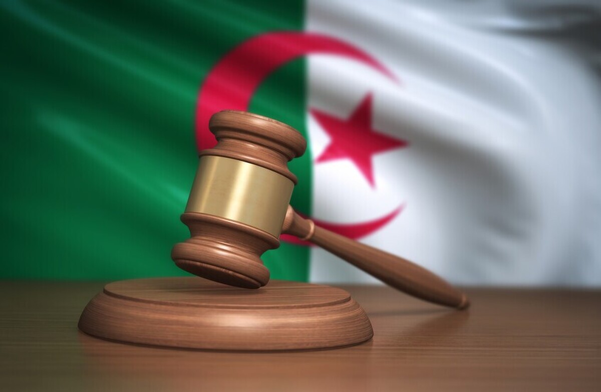 الجزایر| مدیرکل سابق تشریفات ریاست جمهوری به ۵ سال زندان محکوم شد