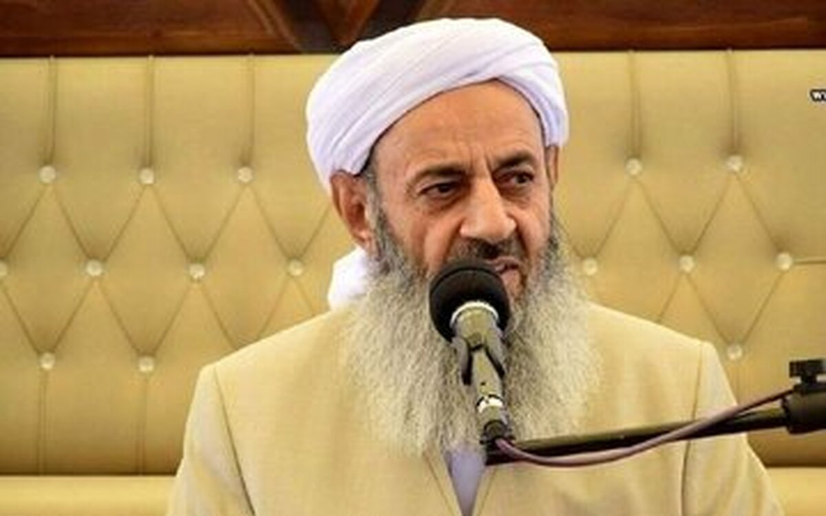 درخواست مولوی عبدالحمید امام جمعه مسجد مکی زاهدان از مردم برای کنترل احساسات خود نسبت به اقدام توهین آمیز صدا وسیما