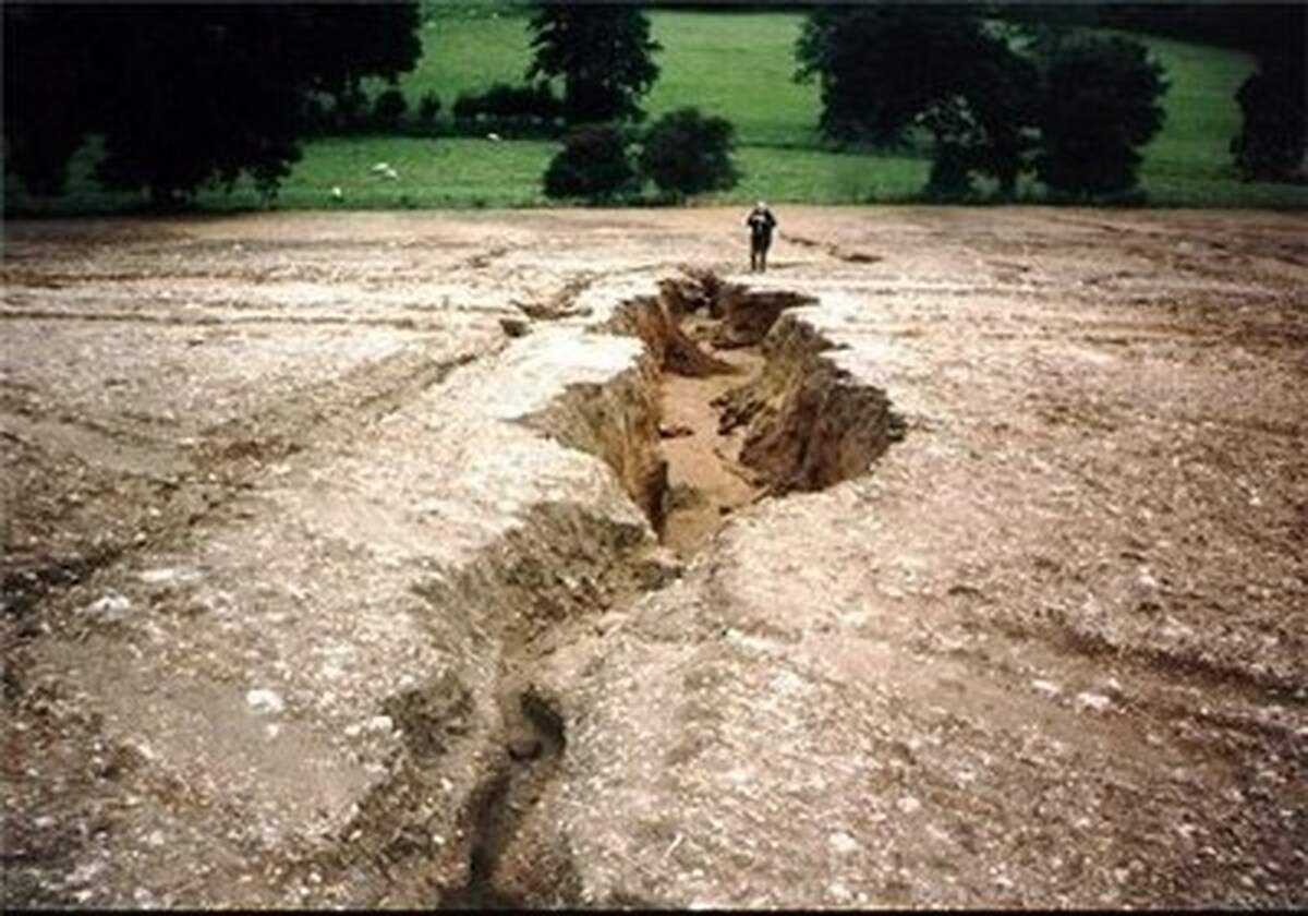 هشدار درباره وقوع زمین‌لغزش در قم