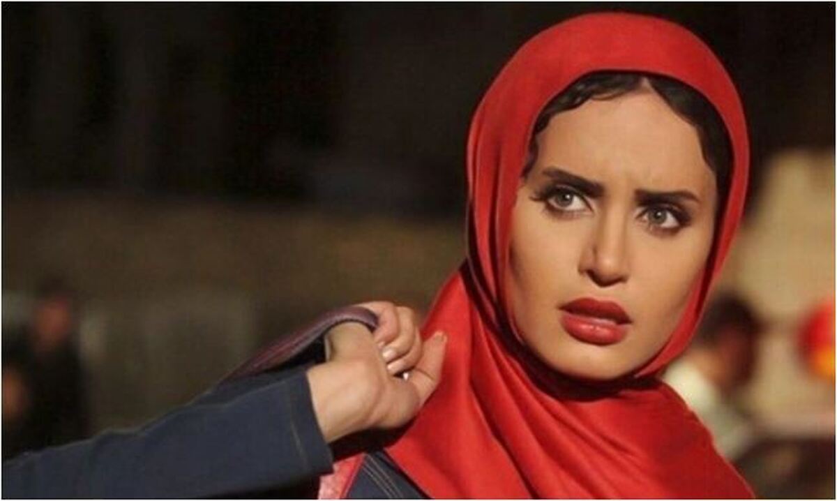 استایل متفاوت الناز شاکردوست با روسری گل گلی و بامزه اش مورد توجه قرار گرفت+عکس