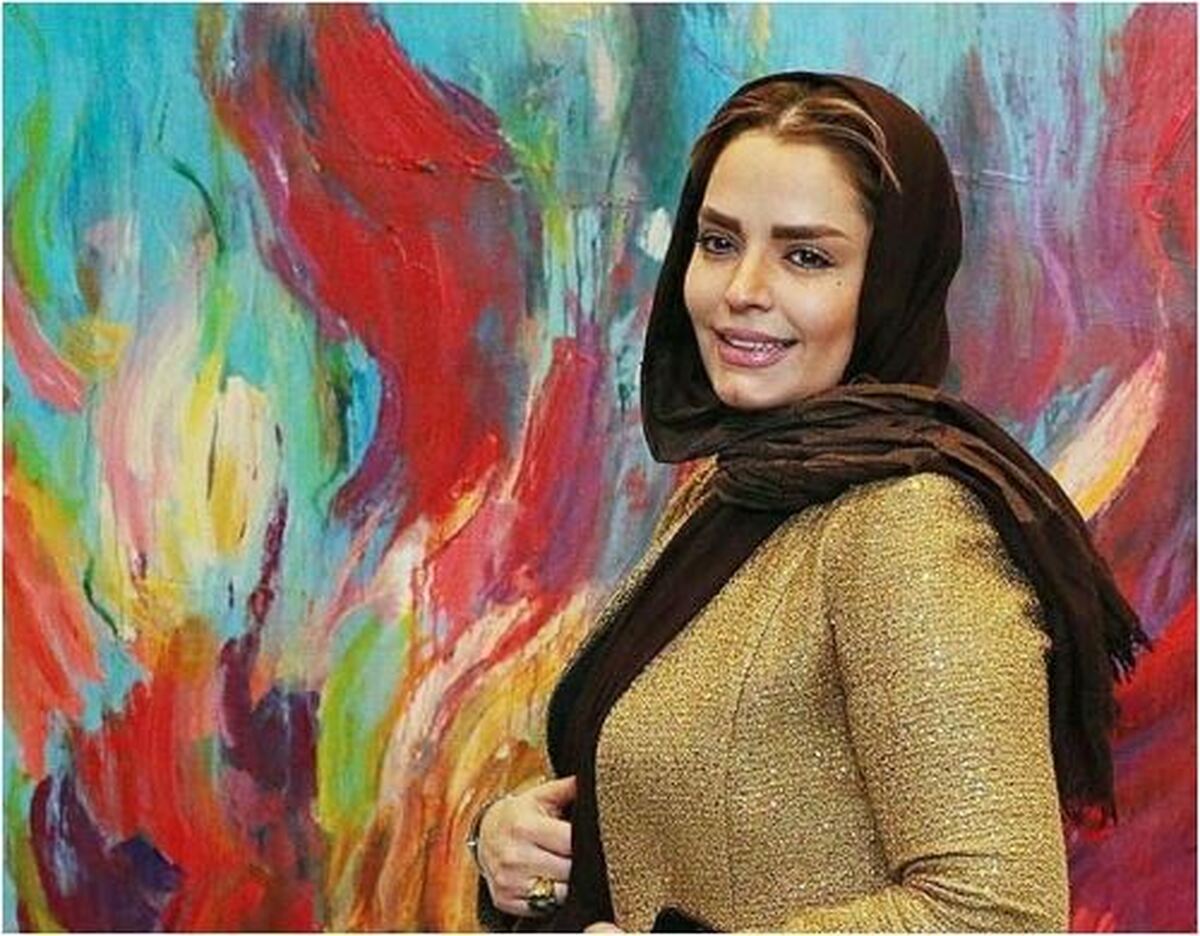 میکاپ رنگا رنگ و خاص سپیده خداوردی در گردش دخترانه جلب توجه کرد