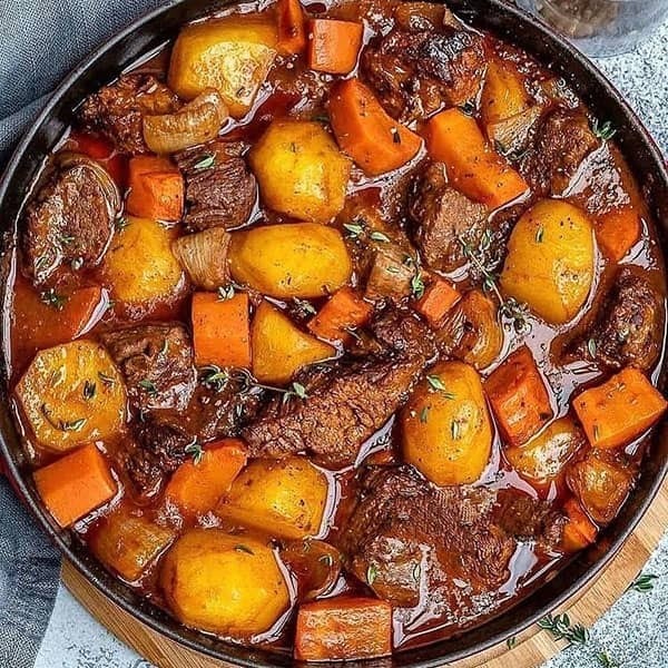 طرز تهیه خوراک گوشت ترکی با یک رنگ و لعاب بهشتی! / از دست ندید