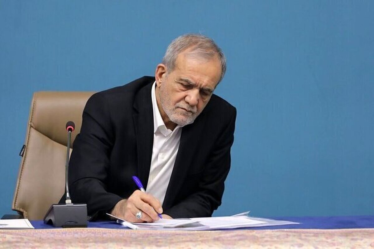 رئیس جمهور به هرمزگان آمد