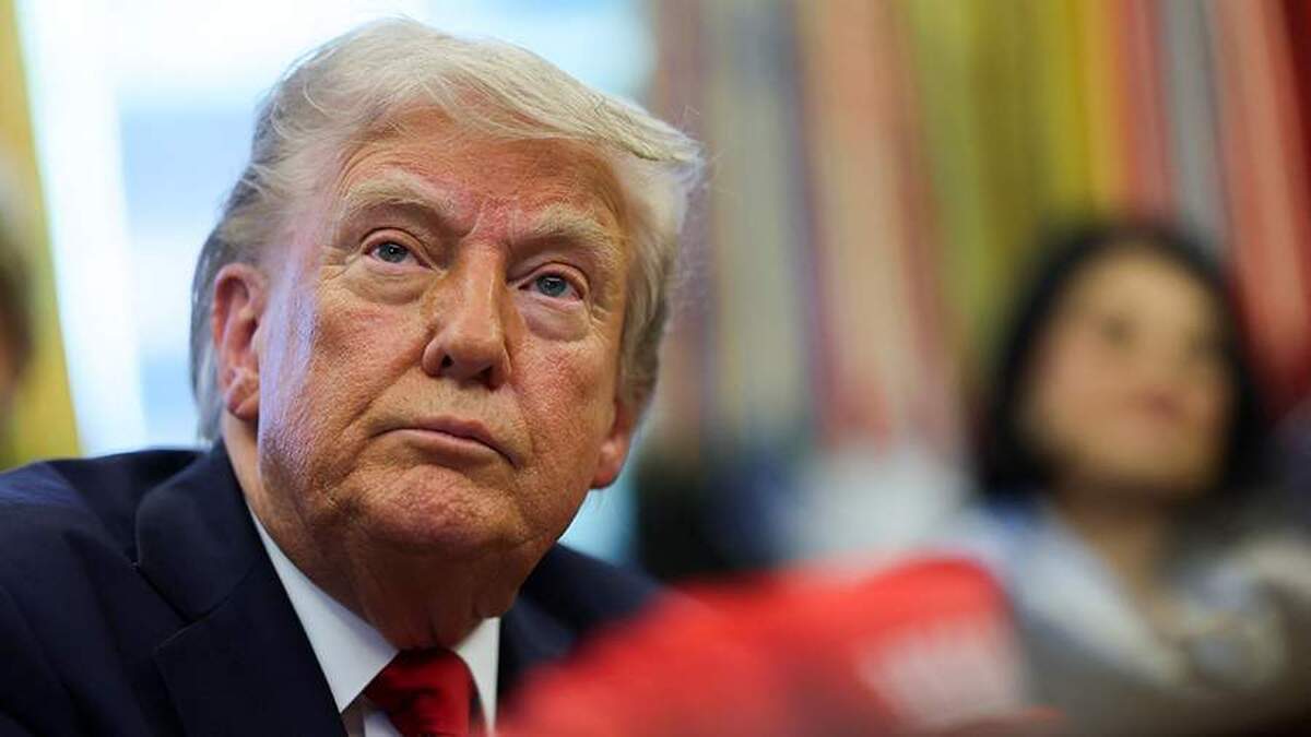 WSJ از ارزیابی کارمندان دولت آمریکا بر اساس تعهد آنها به سیاست‌های ترامپ گزارش داد