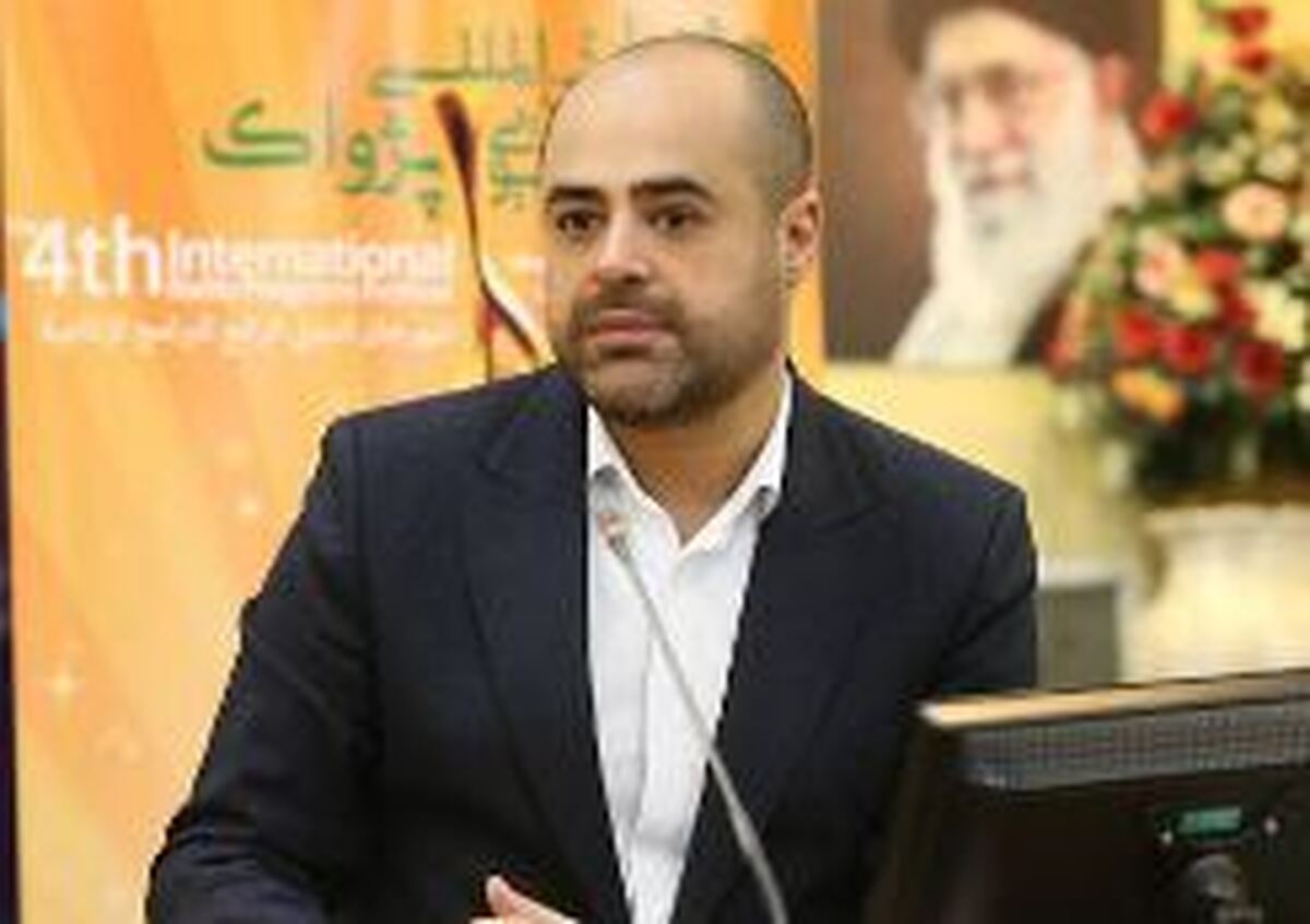 برگزاری تست صدا برای علاقه‌مندان به گویندگی در نمایشگاه کتاب