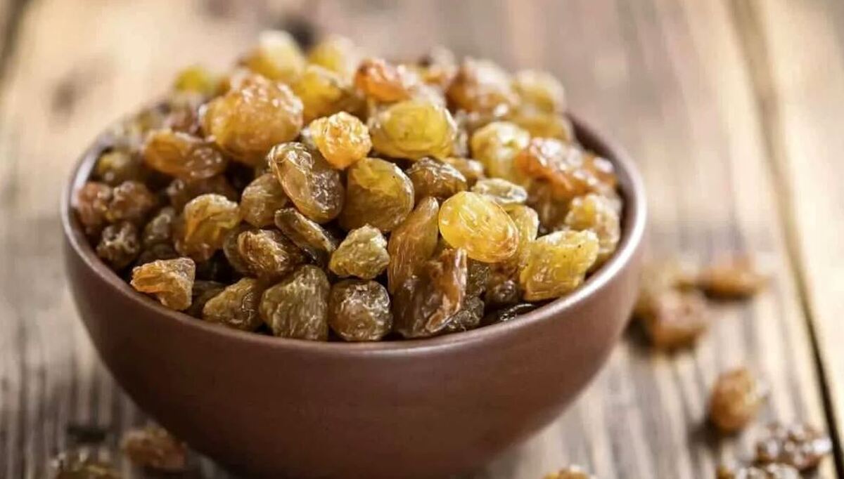 خواص باور نکردنی «آب کشمش» و تاثیر آن بر رشد مو