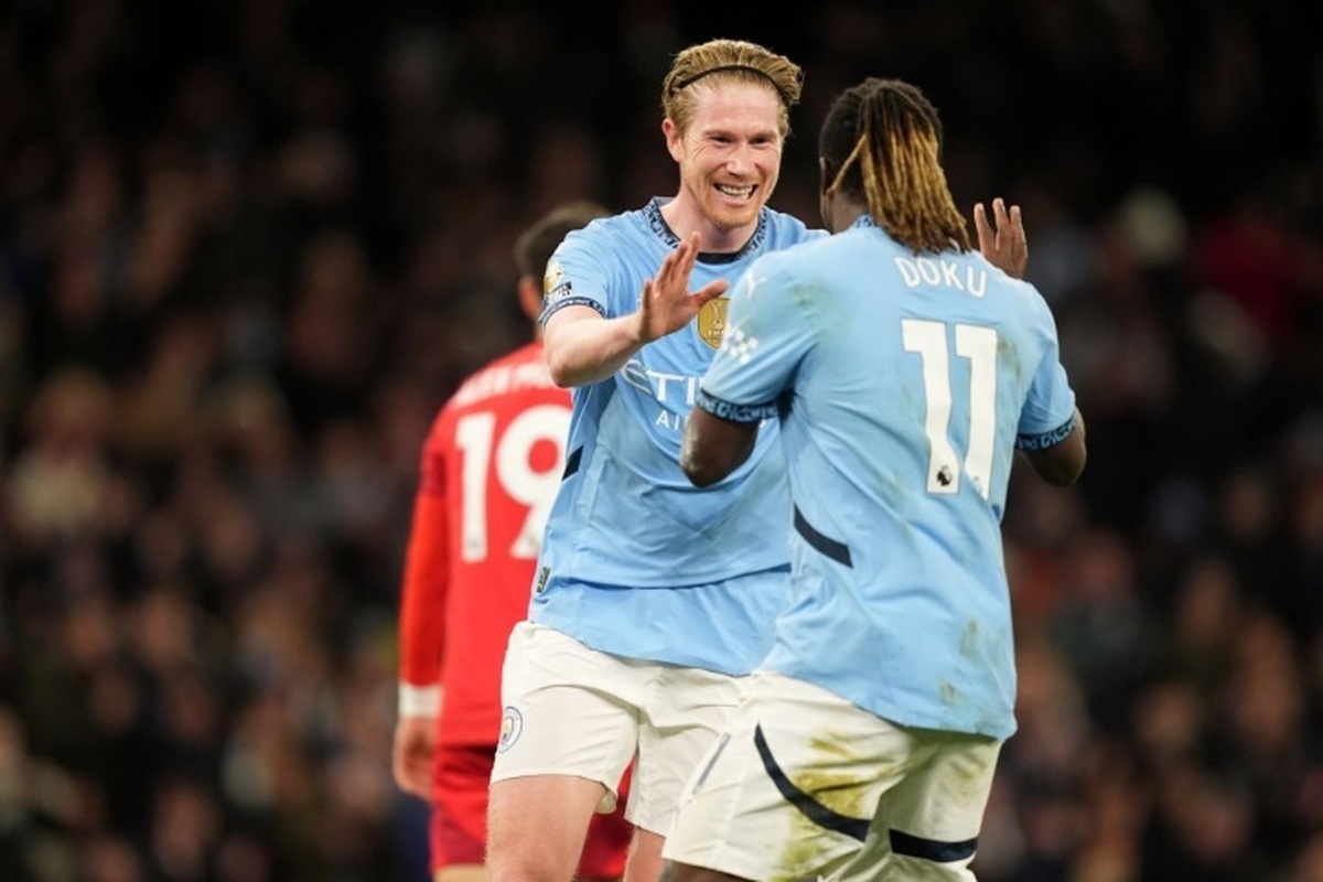 کوین دی بروین «تیم رویایی» هم‌تیمی‌های سابقش در منچسترسیتی را تشکیل می‌دهد