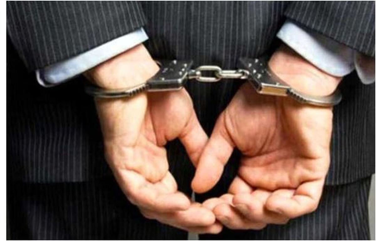 عضو شورای شهر بومهن در حین دریافت رشوه دستگیر شد
