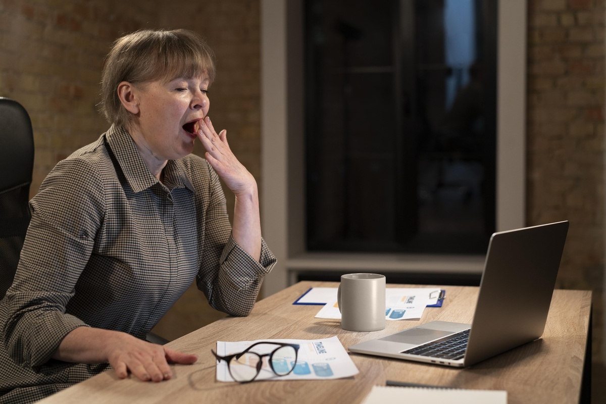 چگونه در محل کار بیدار و سرحال بمانید؟