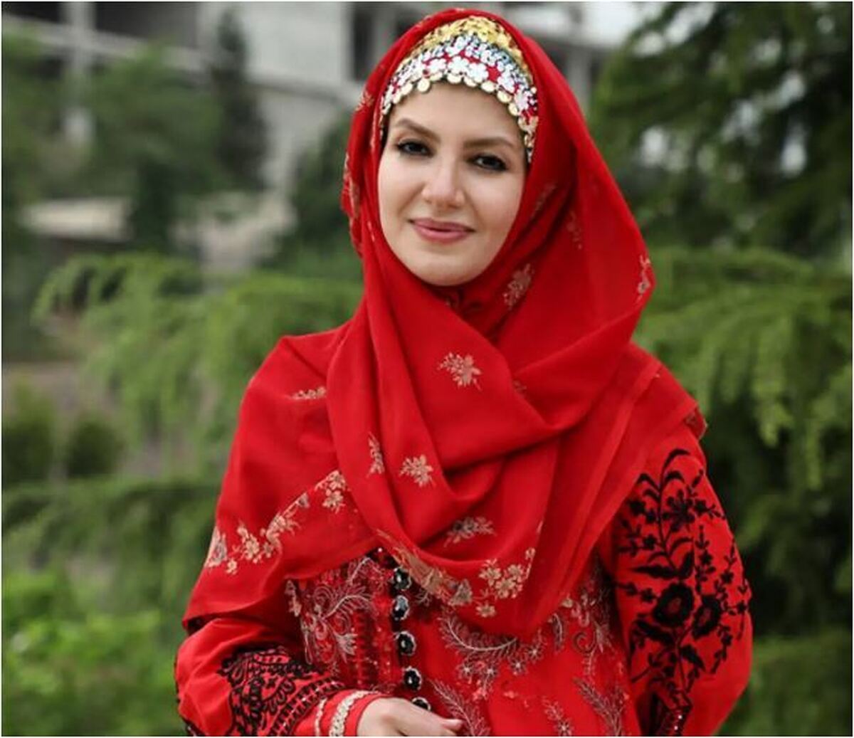 رونمایی ملیکا زارعی از حیاط با صفا و دلباز خانه اش/چه کیفی میکنه خاله شادونه!
