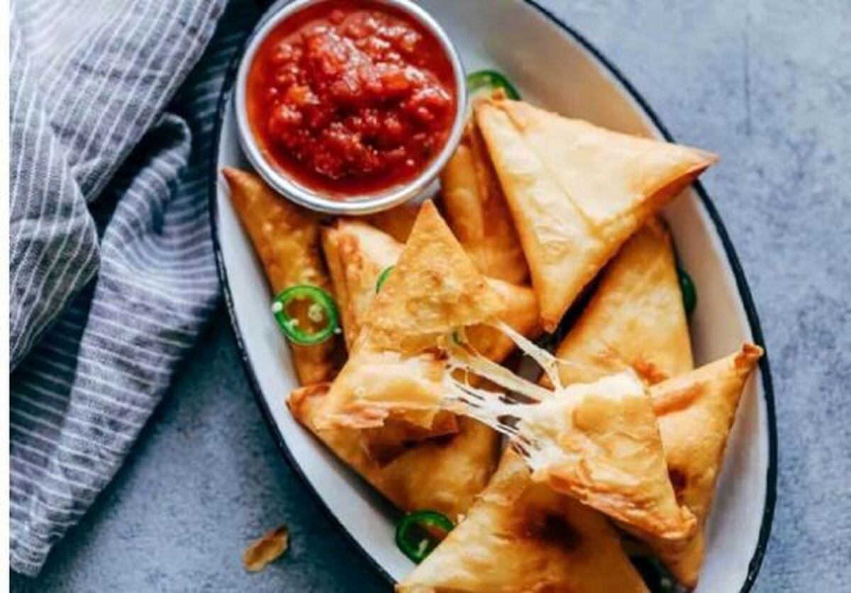 رسپی جدید سمبوسه با طعم پیتزا در منزل!