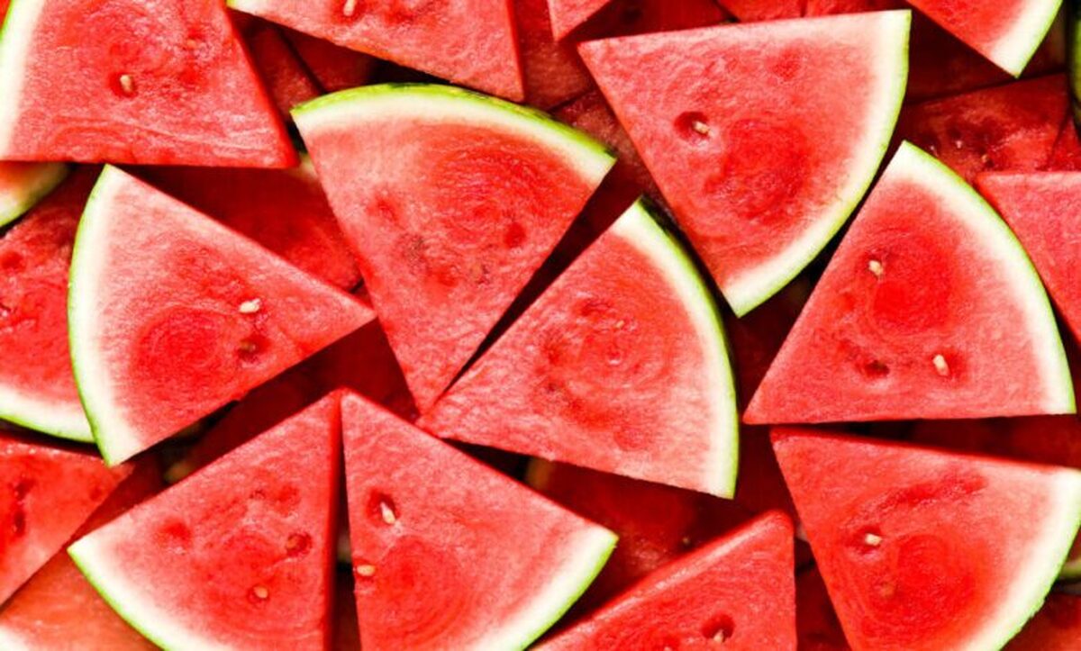 مصرف میوه‌های آب‌دار راه نجات شما از گرما زدگی