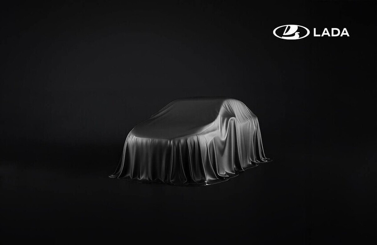 لادا از اولین SUV تولید داخل خود در مجمع اقتصادی سن پترزبورگ رونمایی کرد