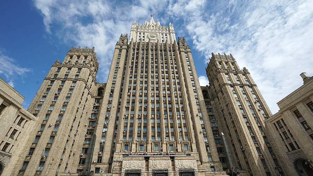 وزارت امور خارجه روسیه ایجاد منطقه حائل را شرط ثبات در مرز با اوکراین خواند.