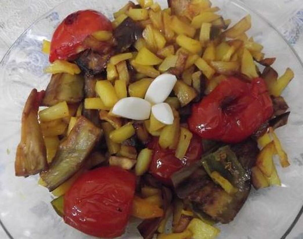 با ترکیب بادمجان و کدو این گیزاتما محشر را درست کنید