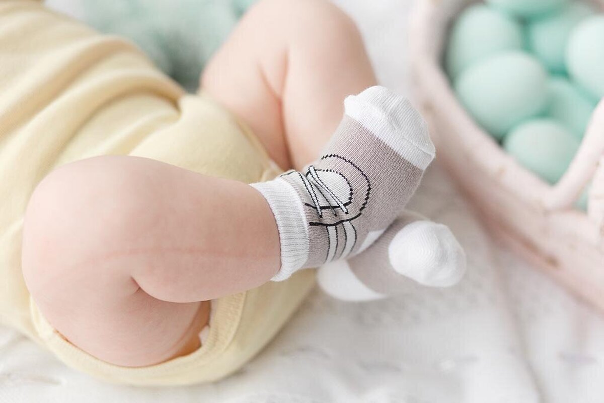 خوابیدن با جوراب چه تاثیری بر گردش خون دارد؟