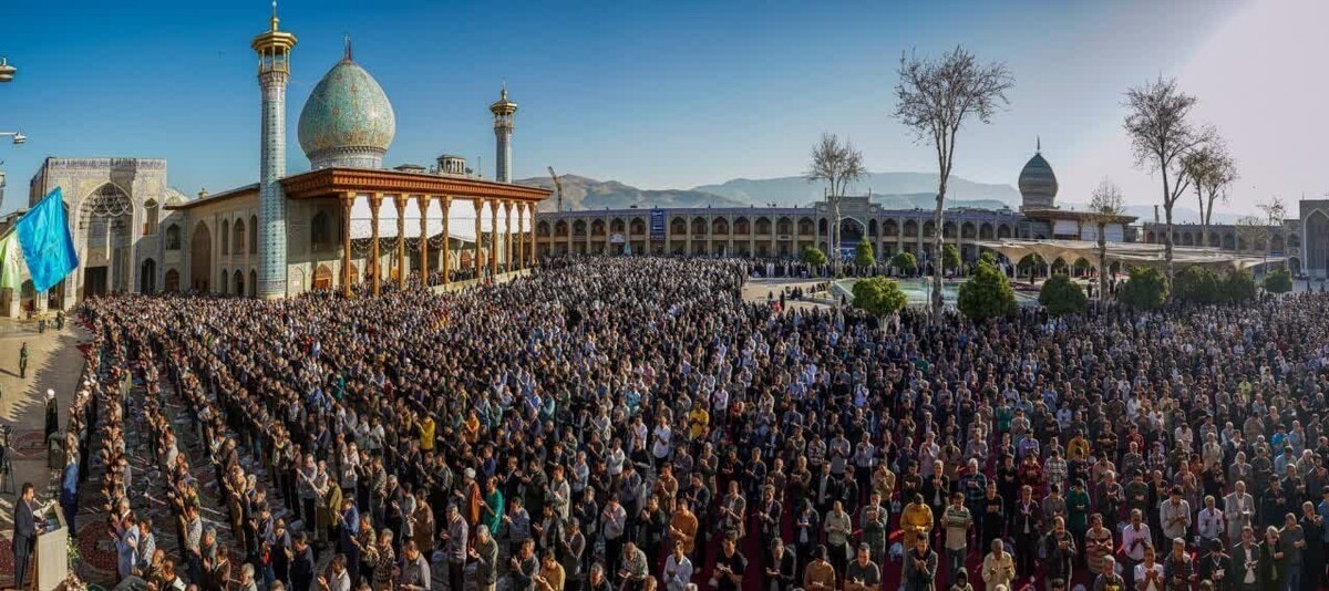 فردا، اقامه نماز عید قربان در حرم شاه‌چراغ (ع)