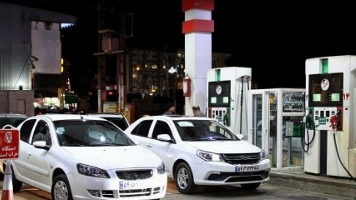هشدار پلیس به جایگاه‌داران سوخت؛ کلاهبرداری به روش اسکیمر در پمپ بنزین