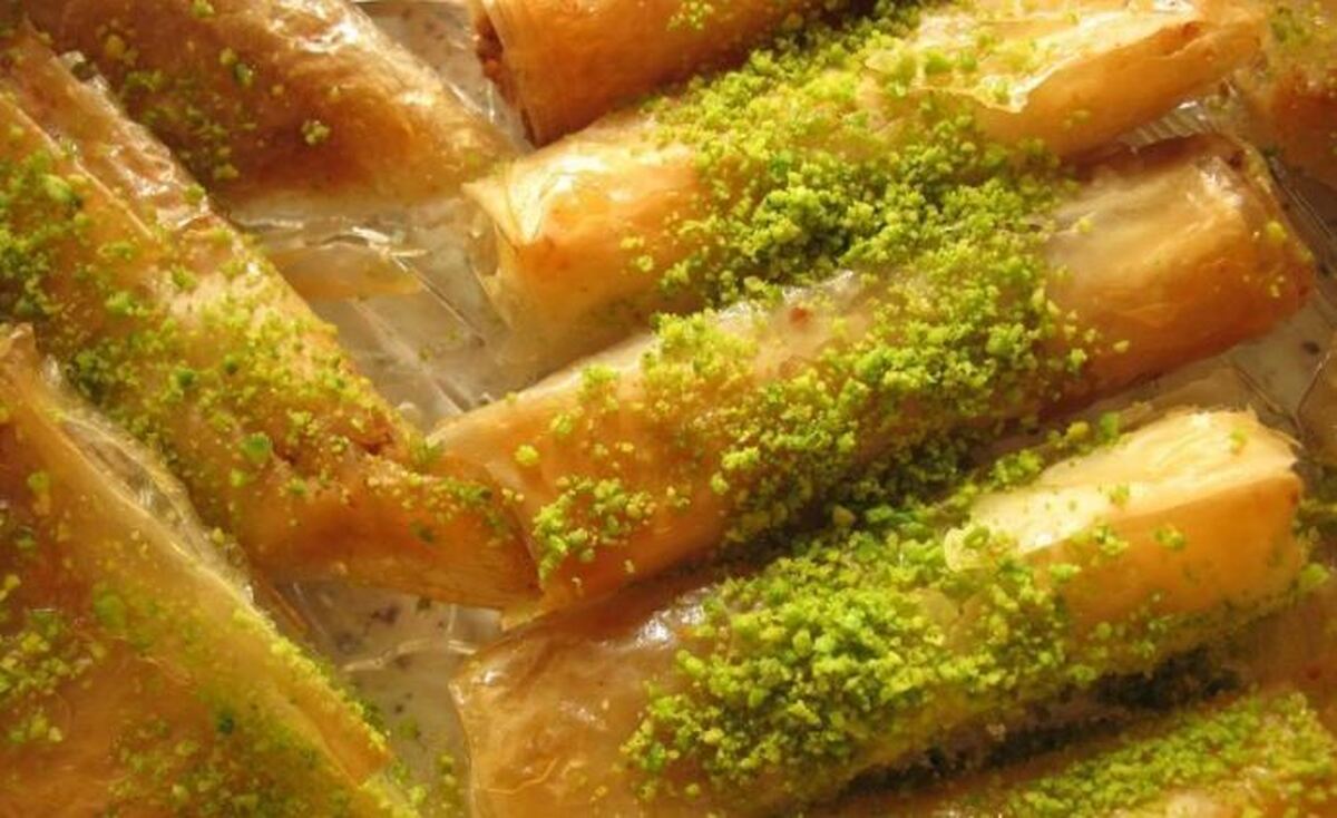 باقلوای استامبولی را با کمترین هزینه در خانه درست کنید