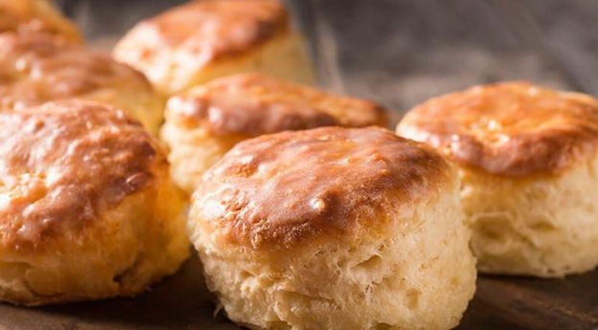 با ۳ قلم مواد اولیه این بیسکویت معروف را آماده کنید