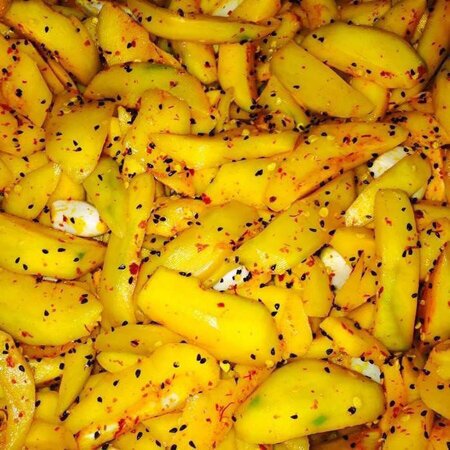 تجربه یک طعم خاص و به یاد ماندنی با ترشی انبه!
