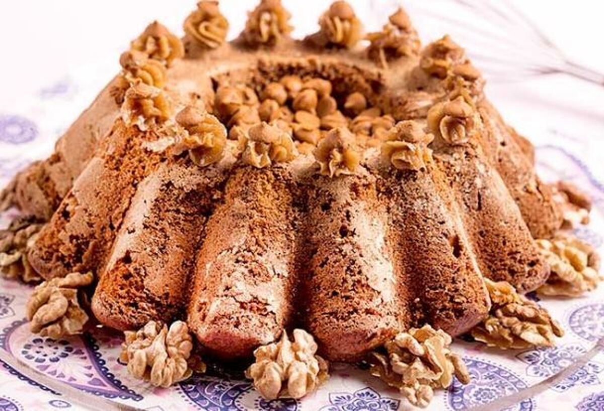 رسپی پخت کیک مقوی و سالم خرما و گردو