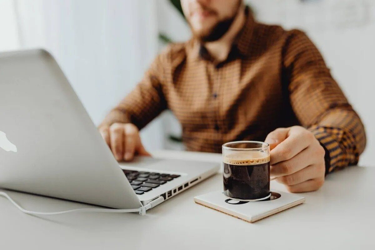 برای رفع خواب آلودگی روزانه به جز قهوه چه کنیم؟