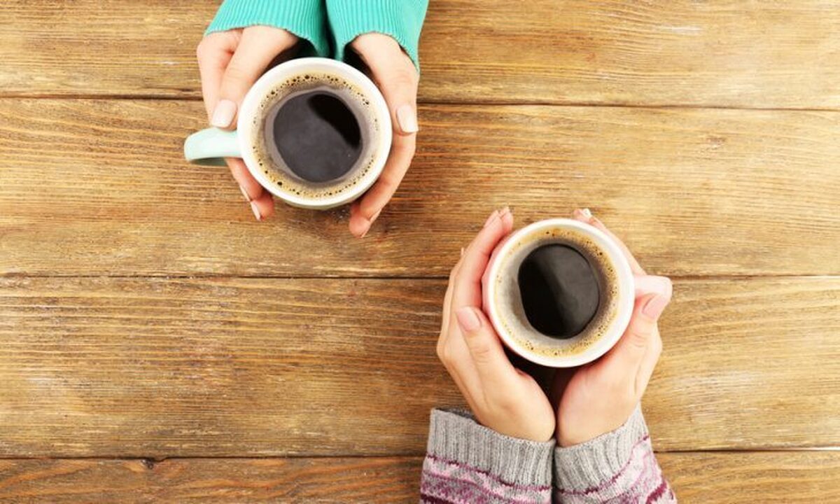 نقش کافئین در تسکین سردرد چیست؟