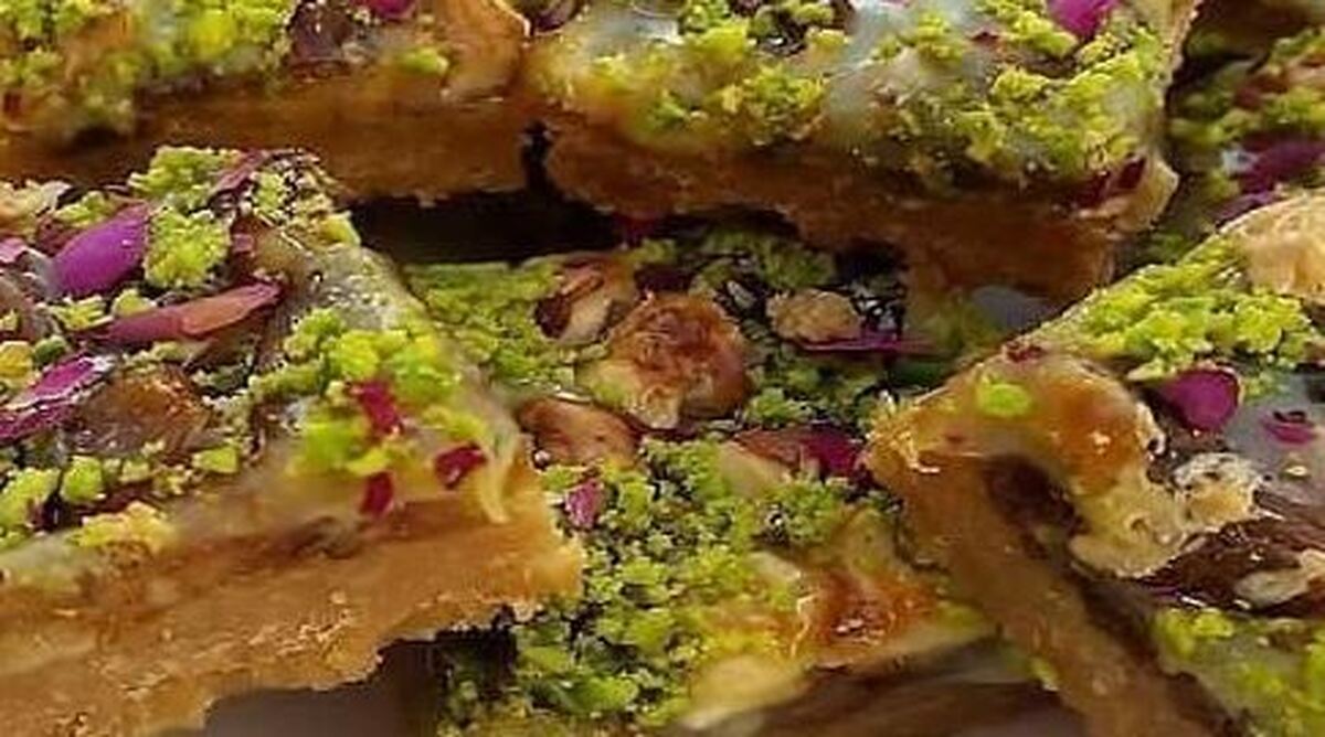 اسلایس خرما بیسکوییت با گردو یک میان وعده مقوی و سالم