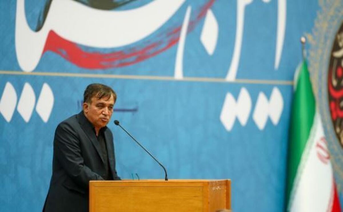 رئیس باشگاه استقلال کی به تهران می‌آید؟