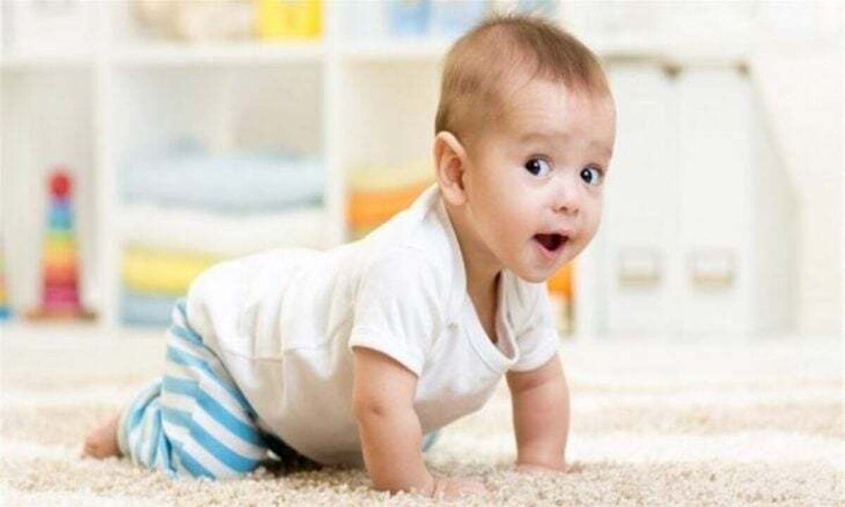 صحبت کردن به بیش از یک زبان در خانه، مهارت‌های شناختی نوزادان را توسعه می‌دهد