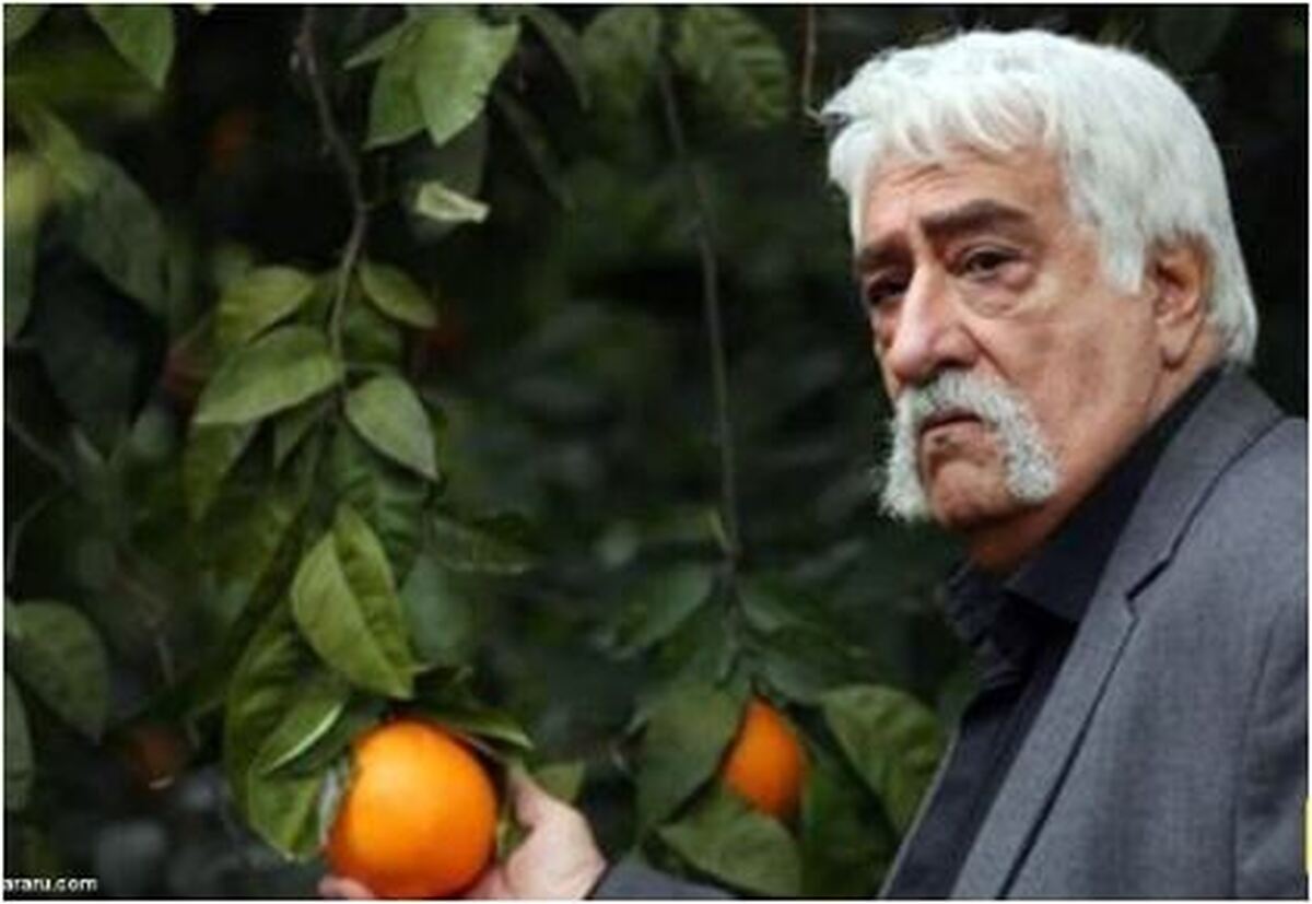 قاب پدر و پسری داریوش ارجمند و پسر قد بلند و رشیدش در ورودی خانه لوکسشان را از دست ندهید