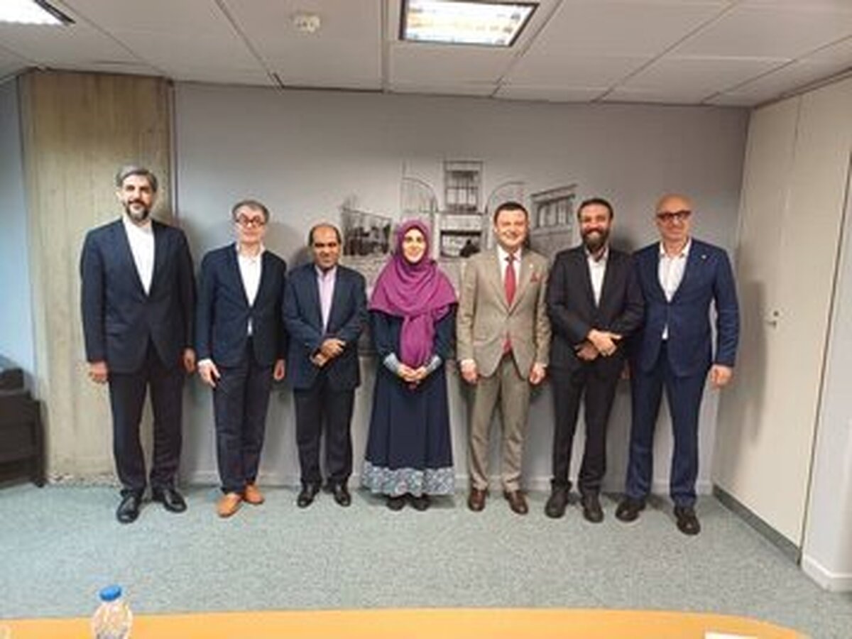 دیدار هیئت روسی از موزه هنر‌های معاصر تهران