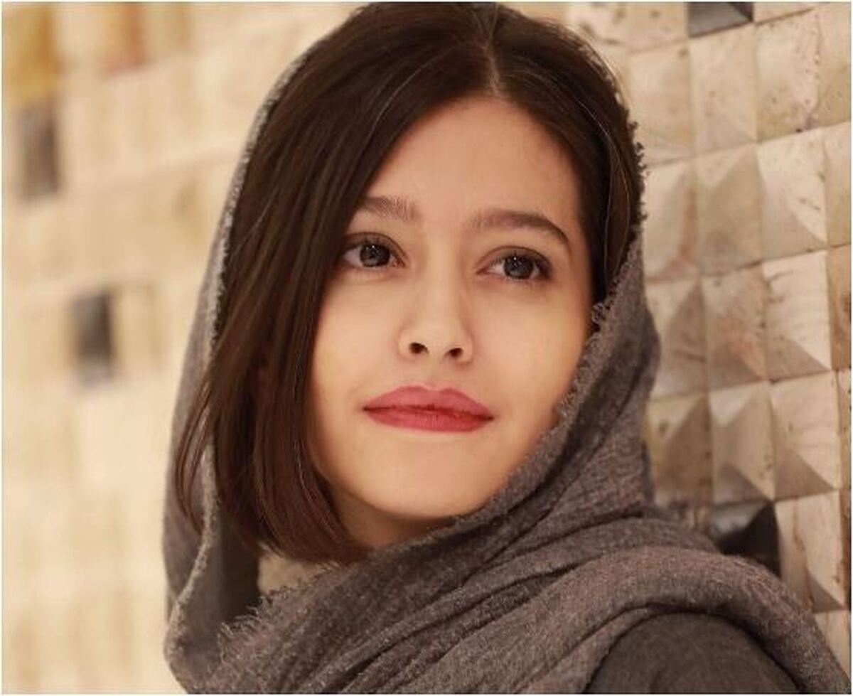ذوق و خوشحالی پردیس احمدیه بعد از دیدن سورپرایز تولدش/انگار نه انگار ۲۹ ساله شده!