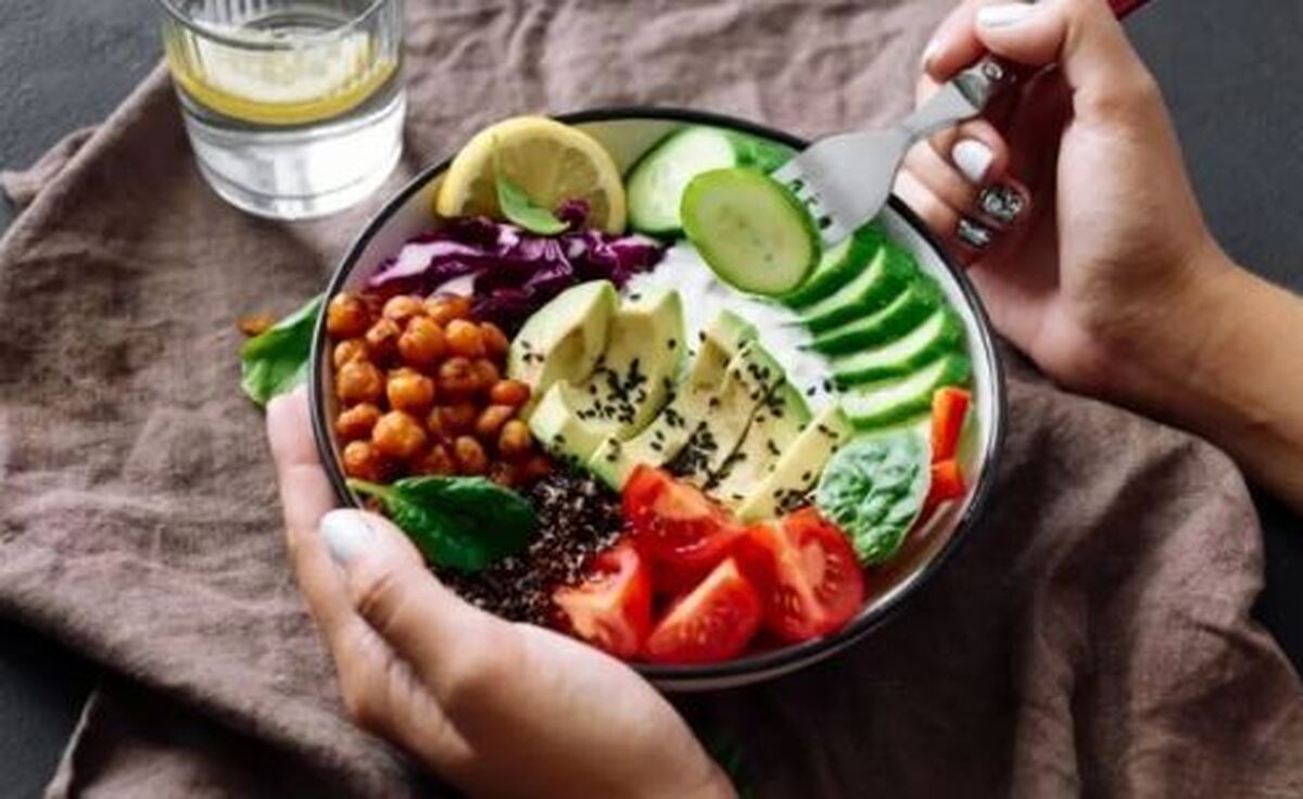 تغذیه مناسب و هوشمندانه برای مقابله با اثرات آلودگی هوا