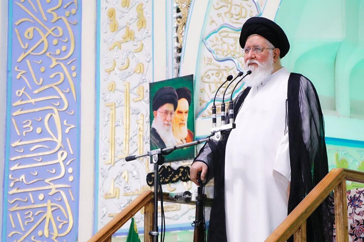 امام جمعه مشهد: پاسخ اصلی به حمله رژیم صهیونیستی حمایت مردم از نظام است