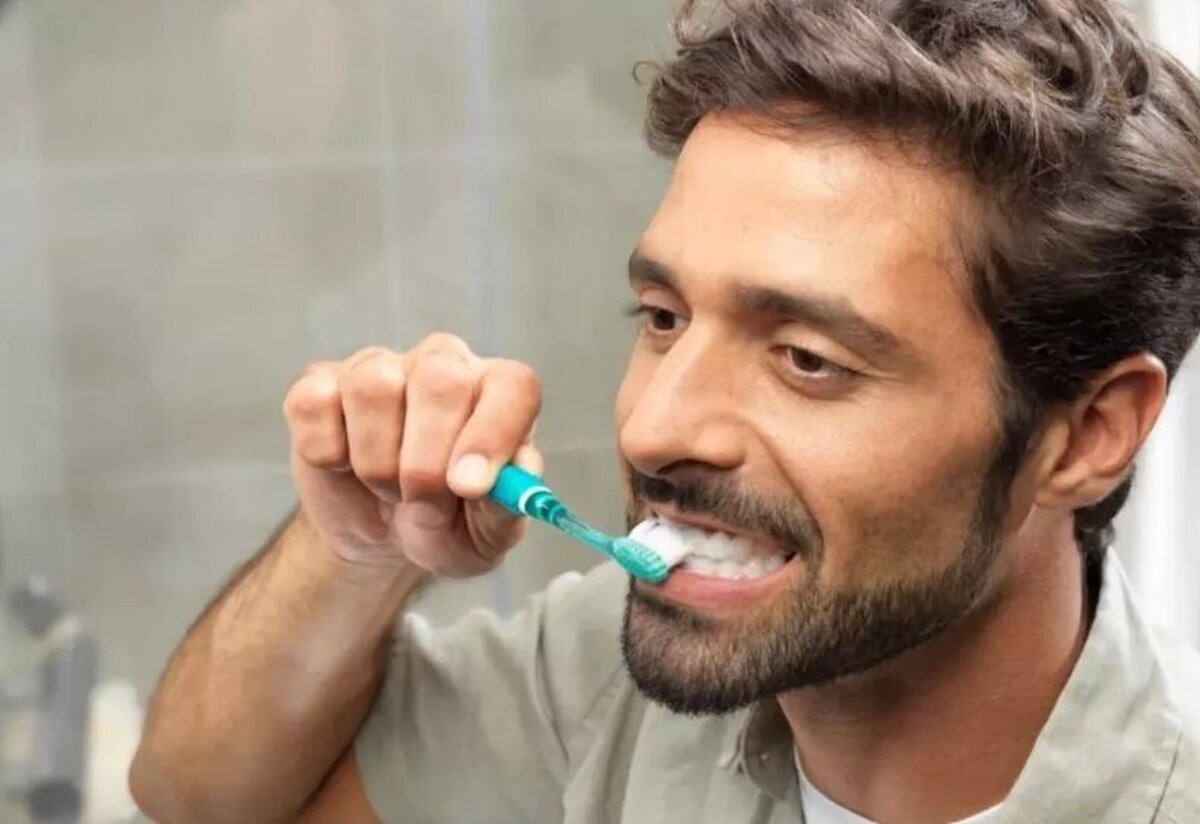بهترین زمان مسواک زدن را یاد بگیرید!