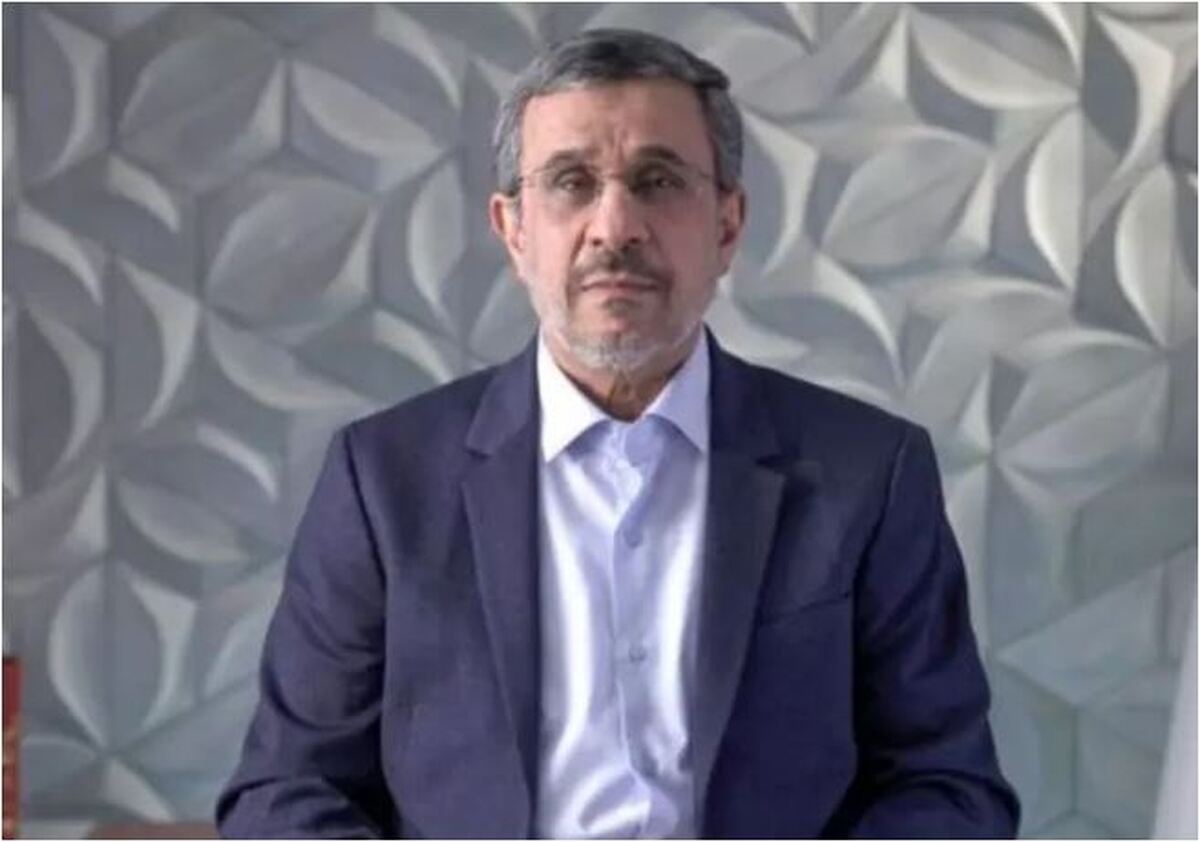 احمدی نژاد پیامی متفاوت در پی حملات اسرائیل صادر کرد