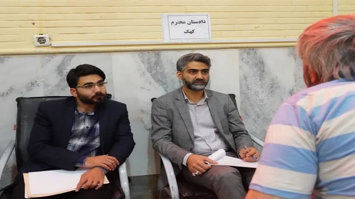 دیدار وگفتگوی دادستان عمومی و انقلاب شهرستان کهک با زندانیان