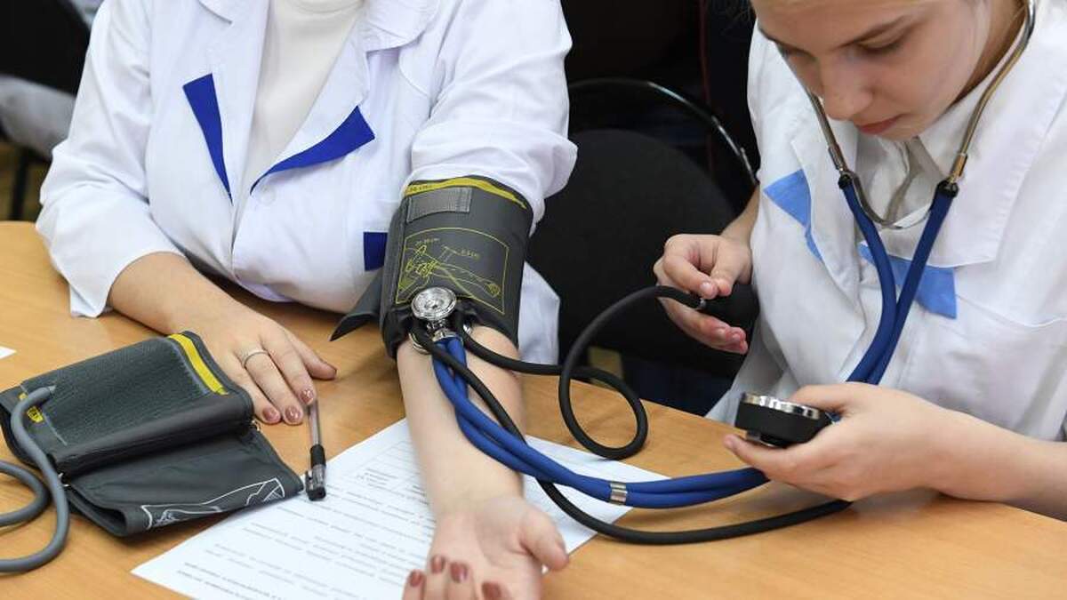 پزشک درباره خطرات فشار خون بالا و سکته مغزی 