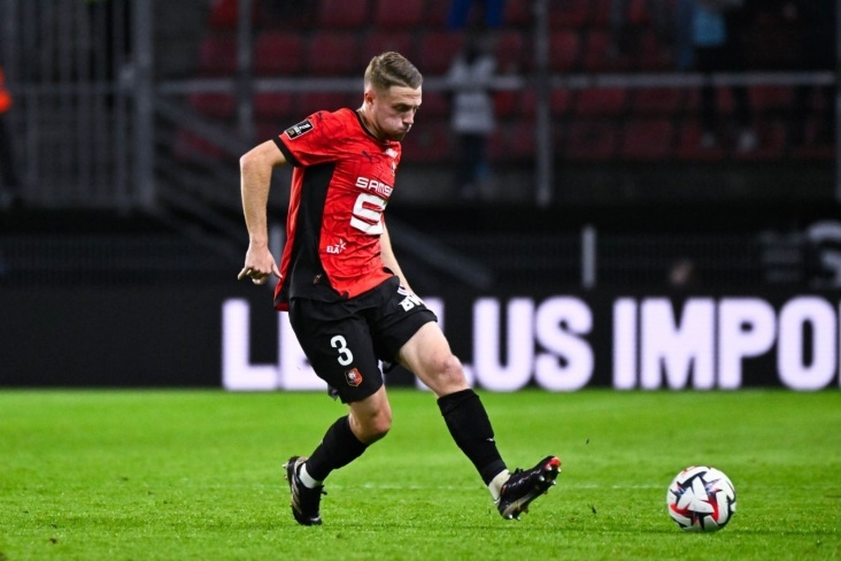 باشگاه بورنموث از جذب آدرین تروفر خبر داد