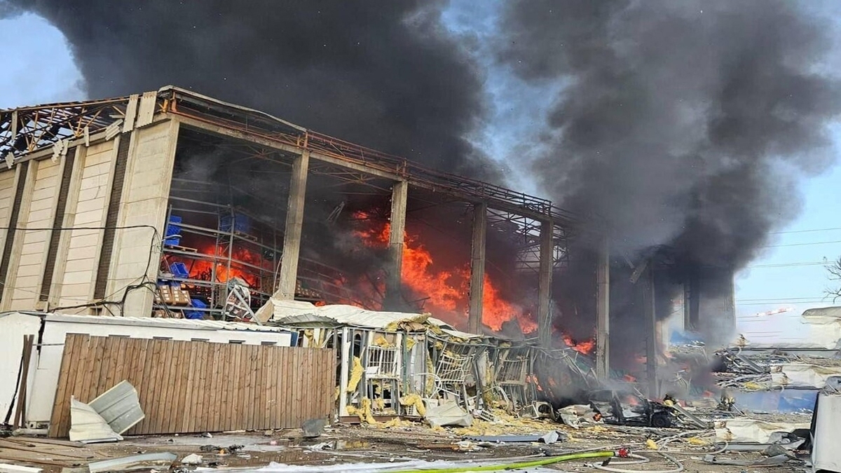 سپاه پاسداران: «آمان» و «موساد» را در تل آویو مورد اصابت قرار دادیم/ این مرکز هم اکنون در آتش می‌سوزد