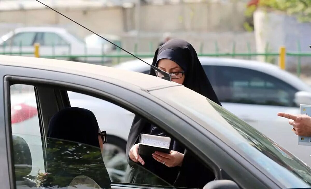 پیامک‌های کشف حجاب خطای سیستمی است!