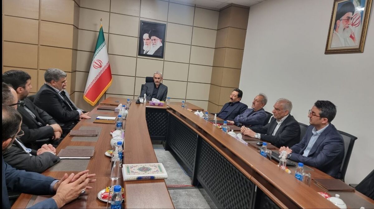 برگزاری نخستین جلسه شورای‌عالی بورس با حضور وزیر جدید امور اقتصادی
